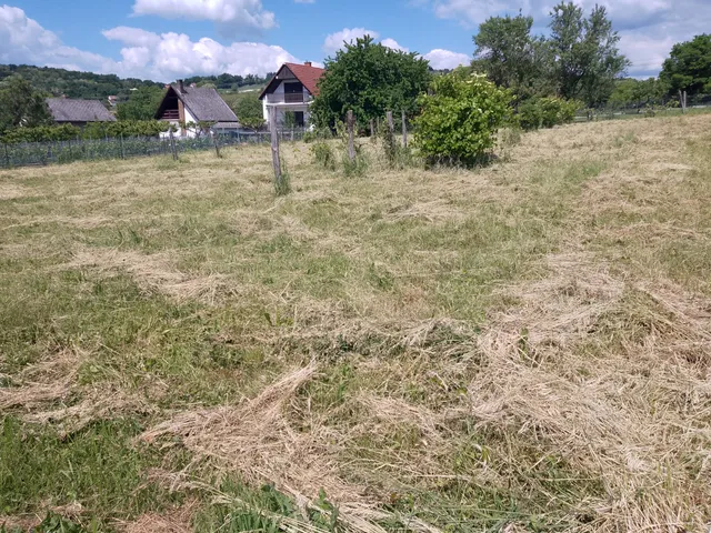 Eladó telek Ábrahámhegy 1282 nm