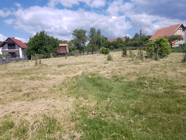 Eladó telek Ábrahámhegy 1282 nm