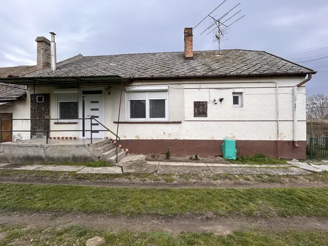 Eladó ház Tárkány 68 nm