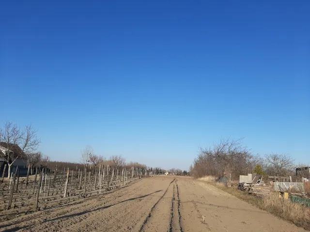 Eladó telek Kisbér 1708 nm