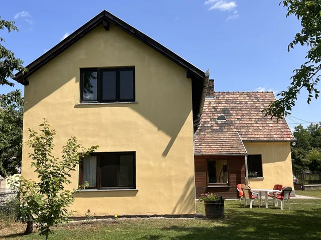 Eladó ház Komárom 228 nm