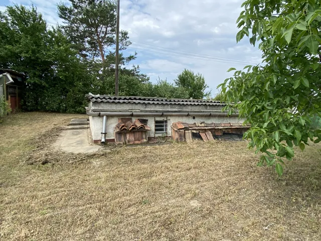 Eladó telek Komárom 1200 nm