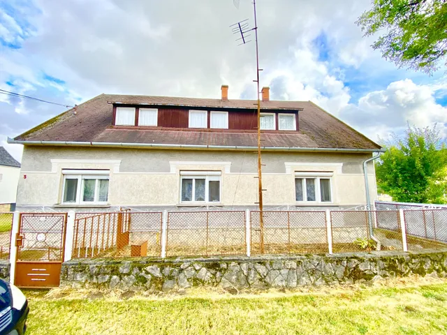 Eladó ház Komárom 149 nm