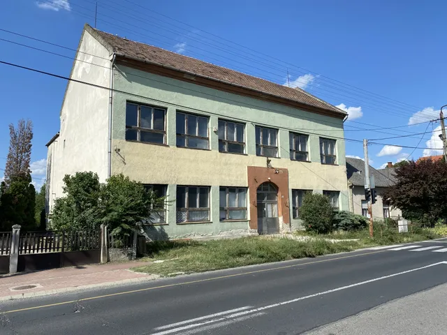 Eladó ház Komárom 292 nm