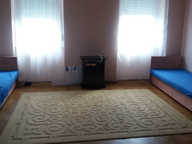 Kiadó lakás Komárom 71 nm