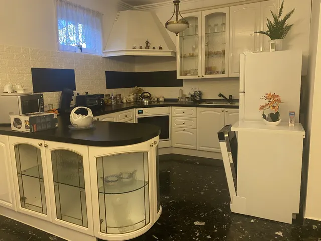 Eladó ház Siófok 230 nm