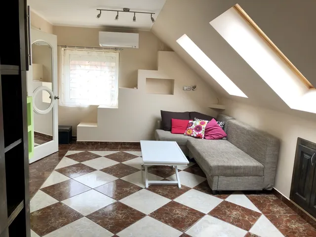 Eladó ház Ács 122 nm