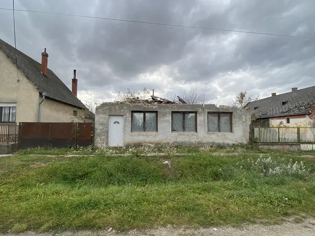 Eladó ház Tárkány 120 nm