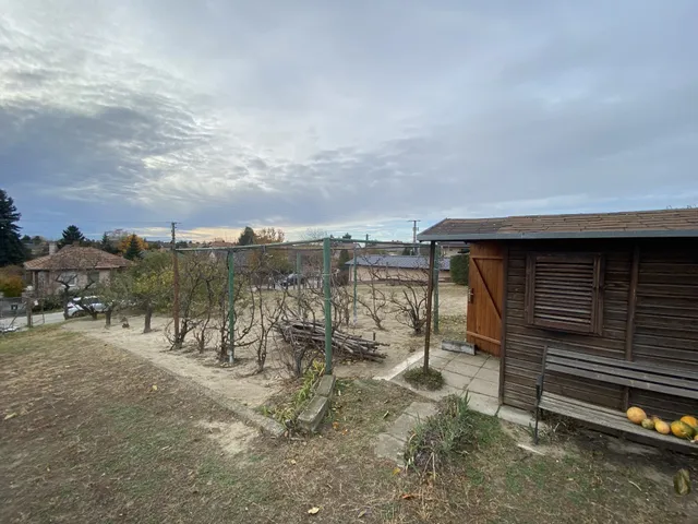 Eladó telek Komárom 1500 nm