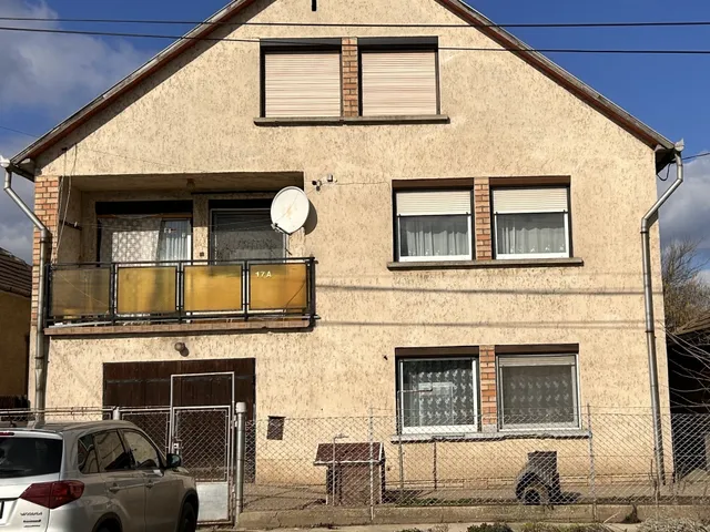 Eladó ház Ács 172 nm