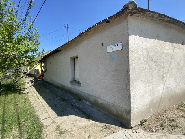 Eladó ház Komárom 70 nm