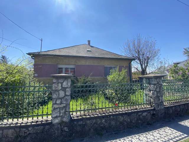 Eladó ház Komárom 125 nm