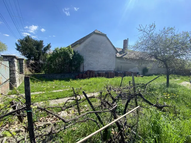 Eladó ház Komárom 125 nm