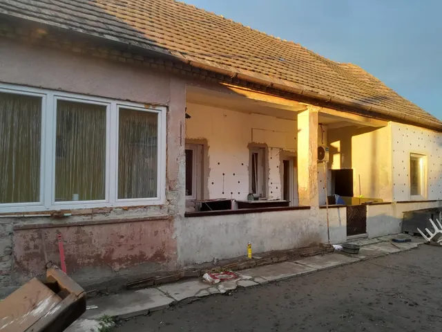 Eladó ház Ács, Ady Endre u. 112 nm