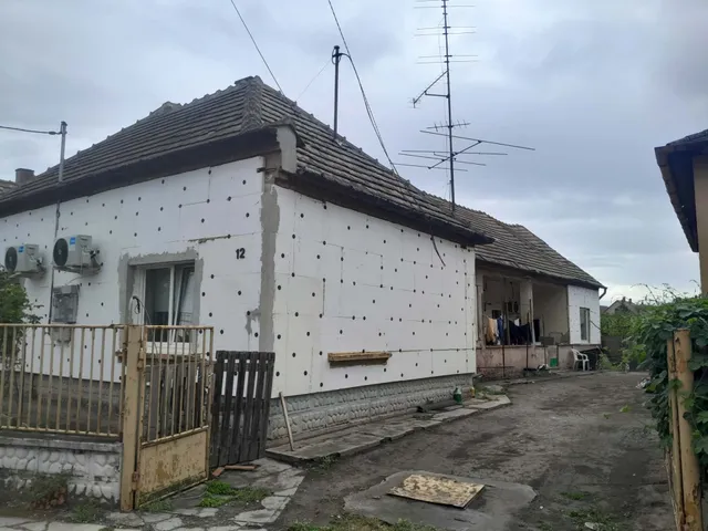 Eladó ház Ács, Ady Endre u. 112 nm