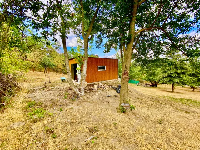 Eladó telek Dunaalmás, Orgona u. 1372 nm
