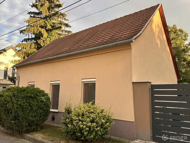 Eladó ház Komárom 63 nm