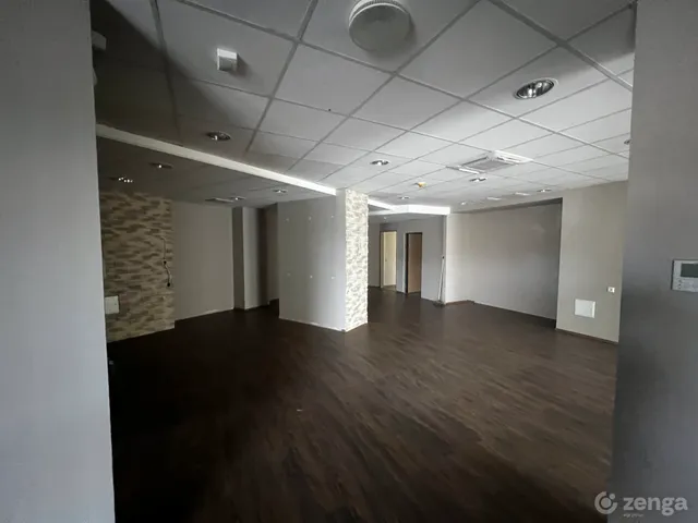 Eladó kereskedelmi és ipari ingatlan Budapest XV. kerület, Rákospalota 316 nm