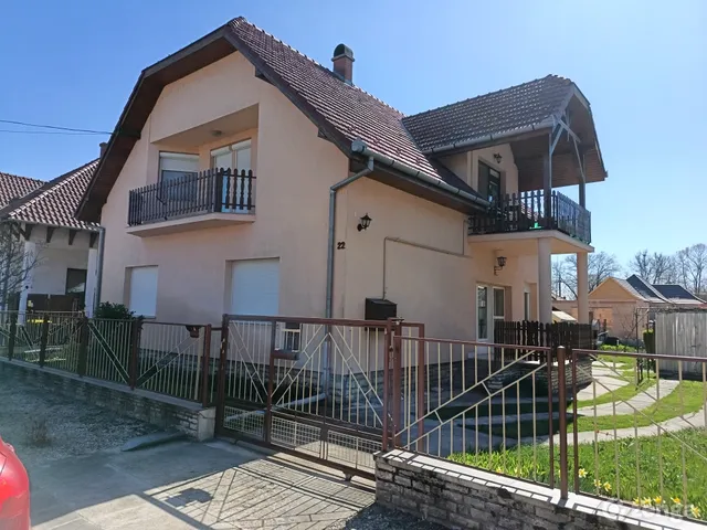 Eladó ház Siófok, Belváros 120 nm
