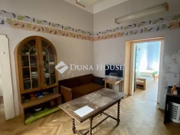 Eladó lakás Budapest VI. kerület 184 nm