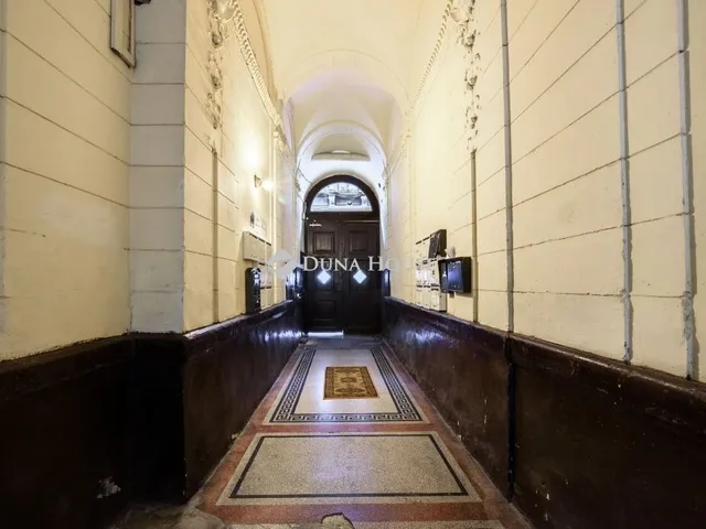 Eladó lakás Budapest VI. kerület 78 nm