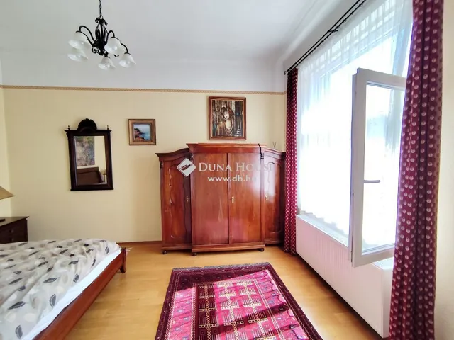 Eladó lakás Budapest VI. kerület 93 nm