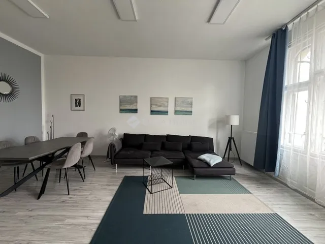 Eladó lakás Budapest VI. kerület 87 nm