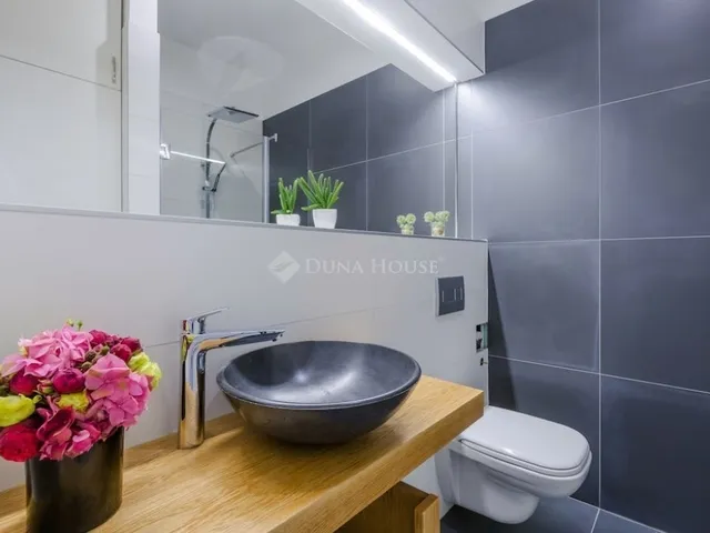 Eladó lakás Budapest V. kerület 85 nm