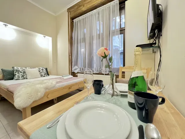 Eladó lakás Budapest VIII. kerület 156 nm