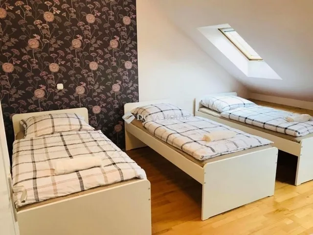 Eladó lakás Budapest VI. kerület 116 nm