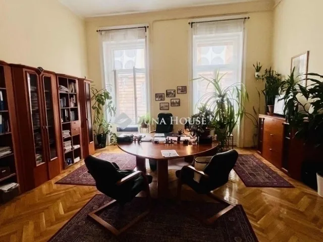 Eladó lakás Budapest VI. kerület 89 nm