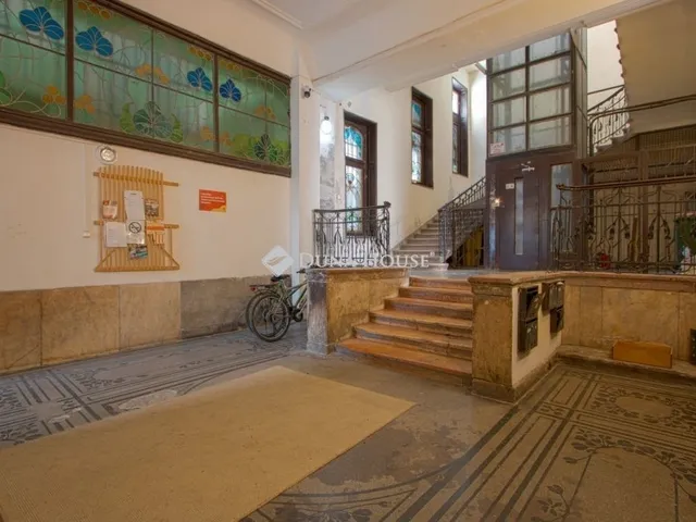 Eladó lakás Budapest VI. kerület 100 nm