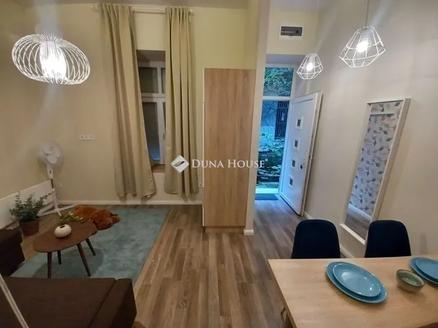 Eladó lakás Budapest VI. kerület 24 nm