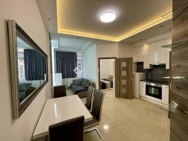 Eladó lakás Budapest VI. kerület 34 nm