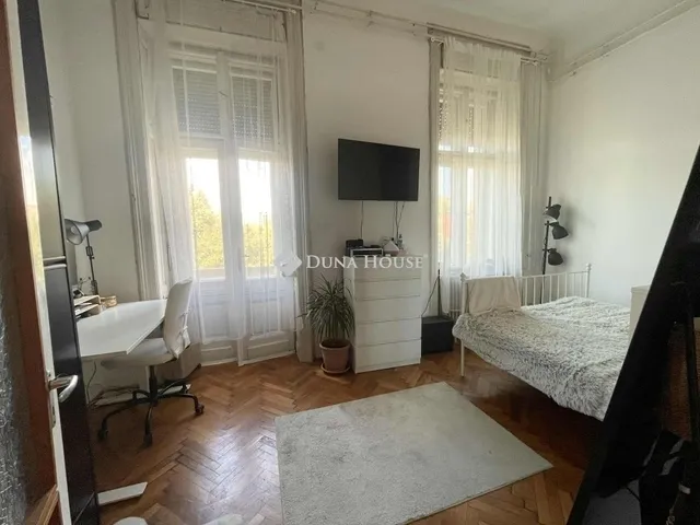 Eladó lakás Budapest VI. kerület 99 nm