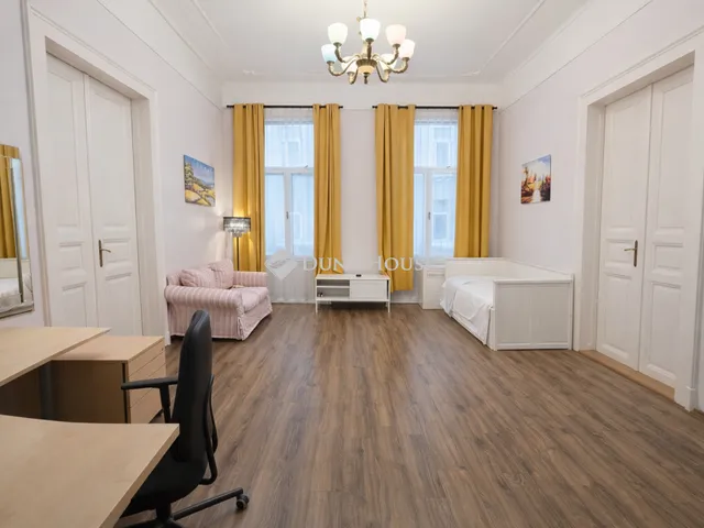 Eladó lakás Budapest VI. kerület 135 nm