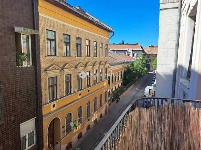 Eladó lakás Budapest VIII. kerület 100 nm
