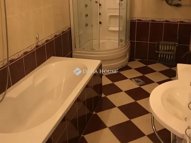 Eladó lakás Budapest VIII. kerület 87 nm