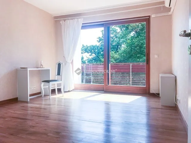 Eladó lakás Budapest II. kerület 118 nm