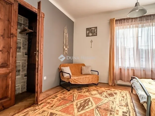 Eladó lakás Budapest XI. kerület 176 nm