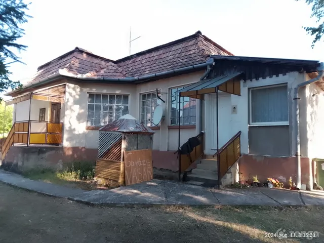 Eladó üdülő és hétvégi ház Hugyag, Rákóczi út 24 100 nm