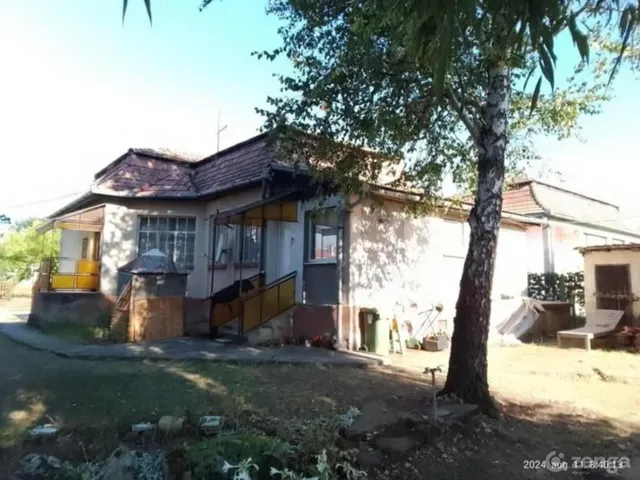 Eladó üdülő és hétvégi ház Hugyag, Rákóczi út 24 100 nm