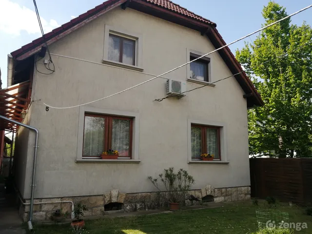 Eladó ház Budapest III. kerület, Csillaghegy 150 nm