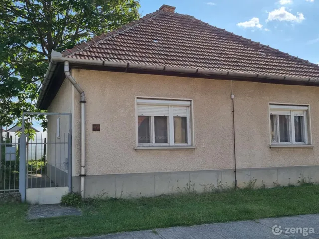 Eladó ház Jászfényszaru 66 nm