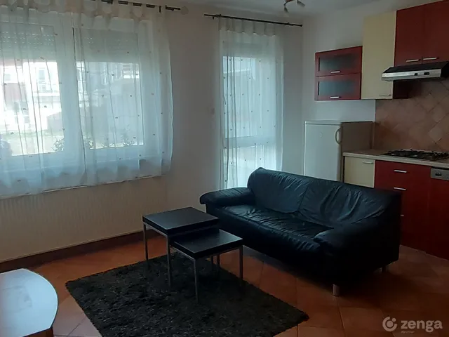 Eladó lakás Győr, Sziget 40 nm