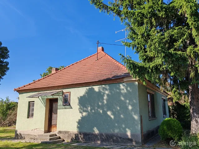 Eladó ház Nagybajcs 88 nm