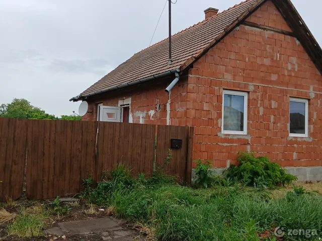 Eladó ház Tiszapüspöki, Deák Ferenc utca 21 70 nm
