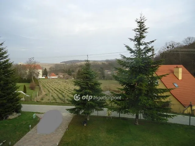 Eladó ház Veszprémvarsány 215 nm