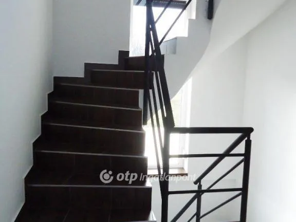 Eladó ház Veszprémvarsány 215 nm