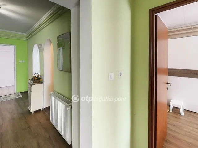 Eladó ház Győrzámoly 176 nm